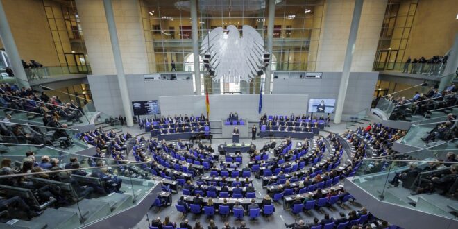 Germany: Bundestag approves law suspending family reunification for refugees